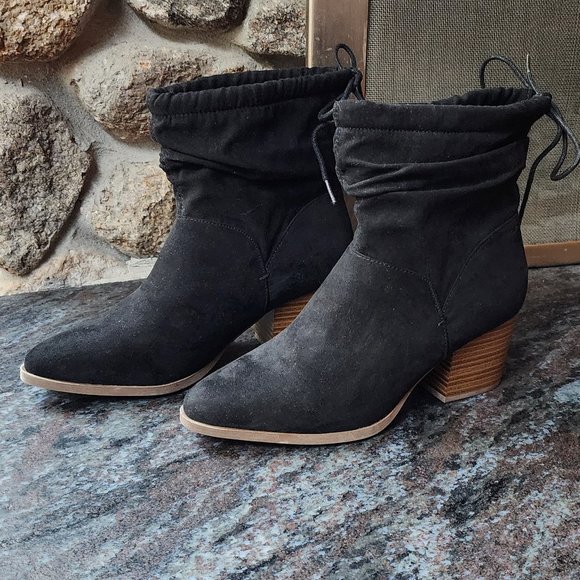 NWOT JustFab Black Suede Slouch Booties Size 7.5 - Picture 10 of 14